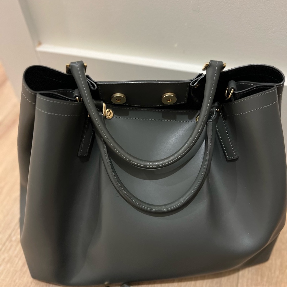 Elegant Gray Women's Tote Bag